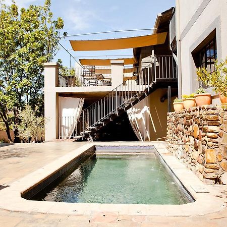 ווינדהוק Olive Grove Guesthouse מראה חיצוני תמונה