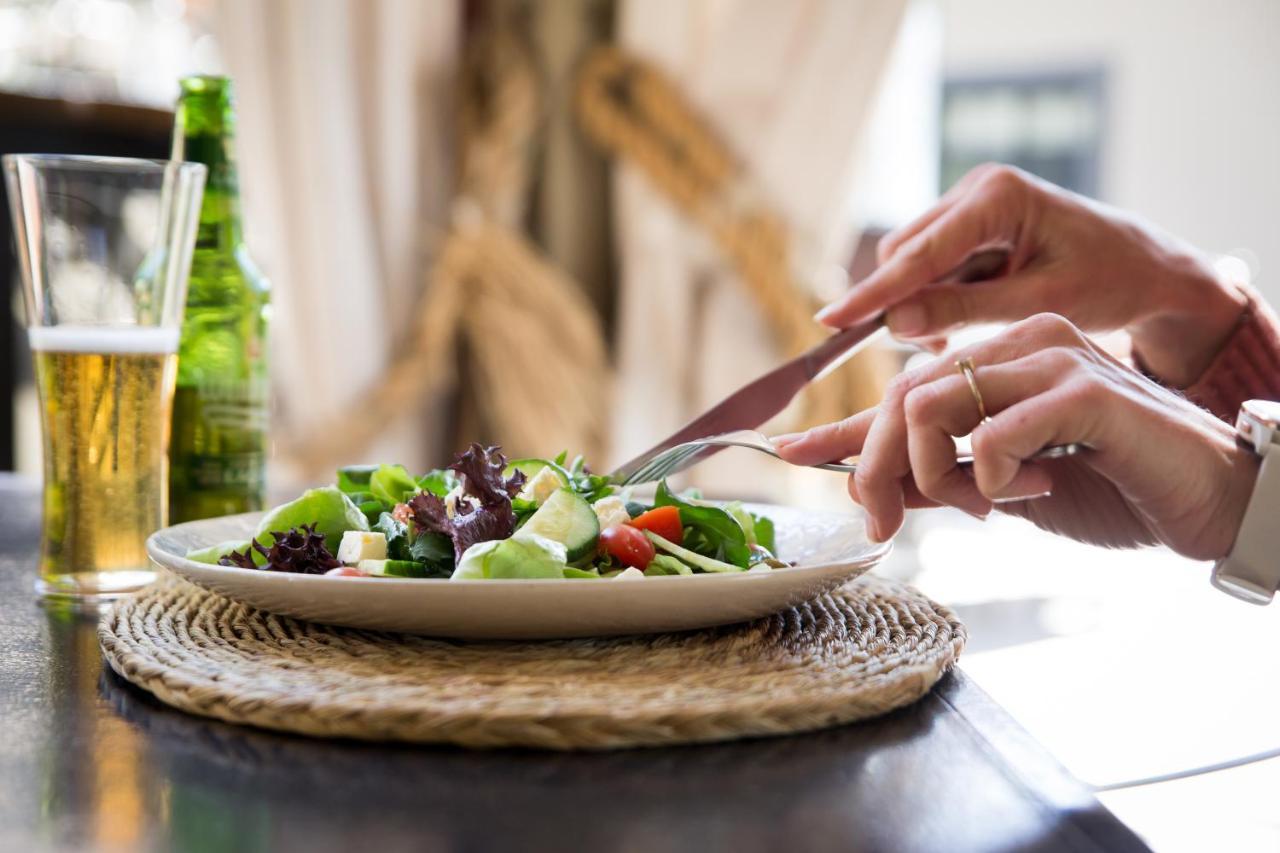 ווינדהוק Olive Grove Guesthouse מראה חיצוני תמונה